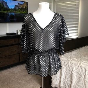 M Black w/white polka dot short sleeve blouse
